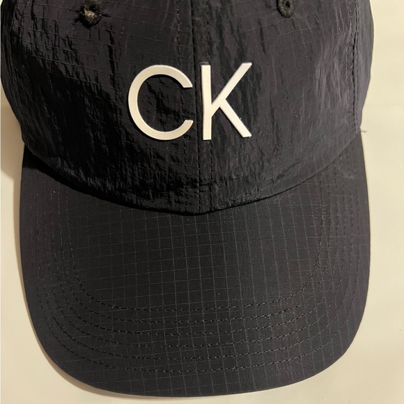 Calvin Klein Black Cap with White Logo - Picture 1 of 4